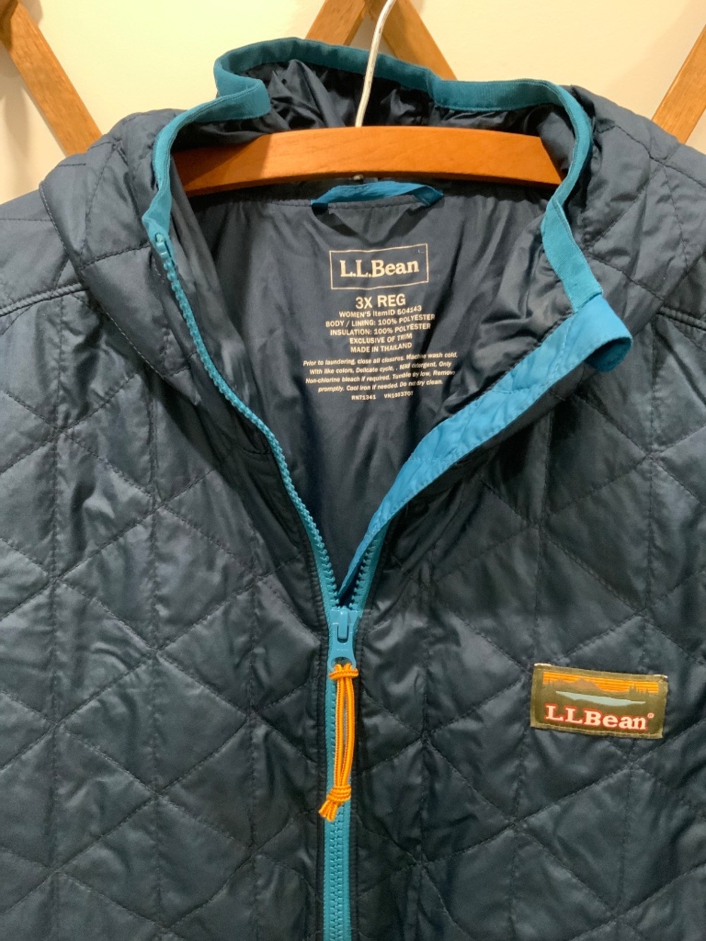 LLBean Women’s Katahdin Insulated Pullover - Picture 2 of 3